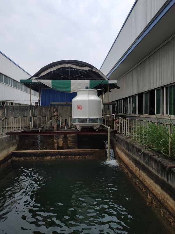 成都龙泉冷却塔水循环系统施工现场水泵冷却塔管道控制箱安装现场